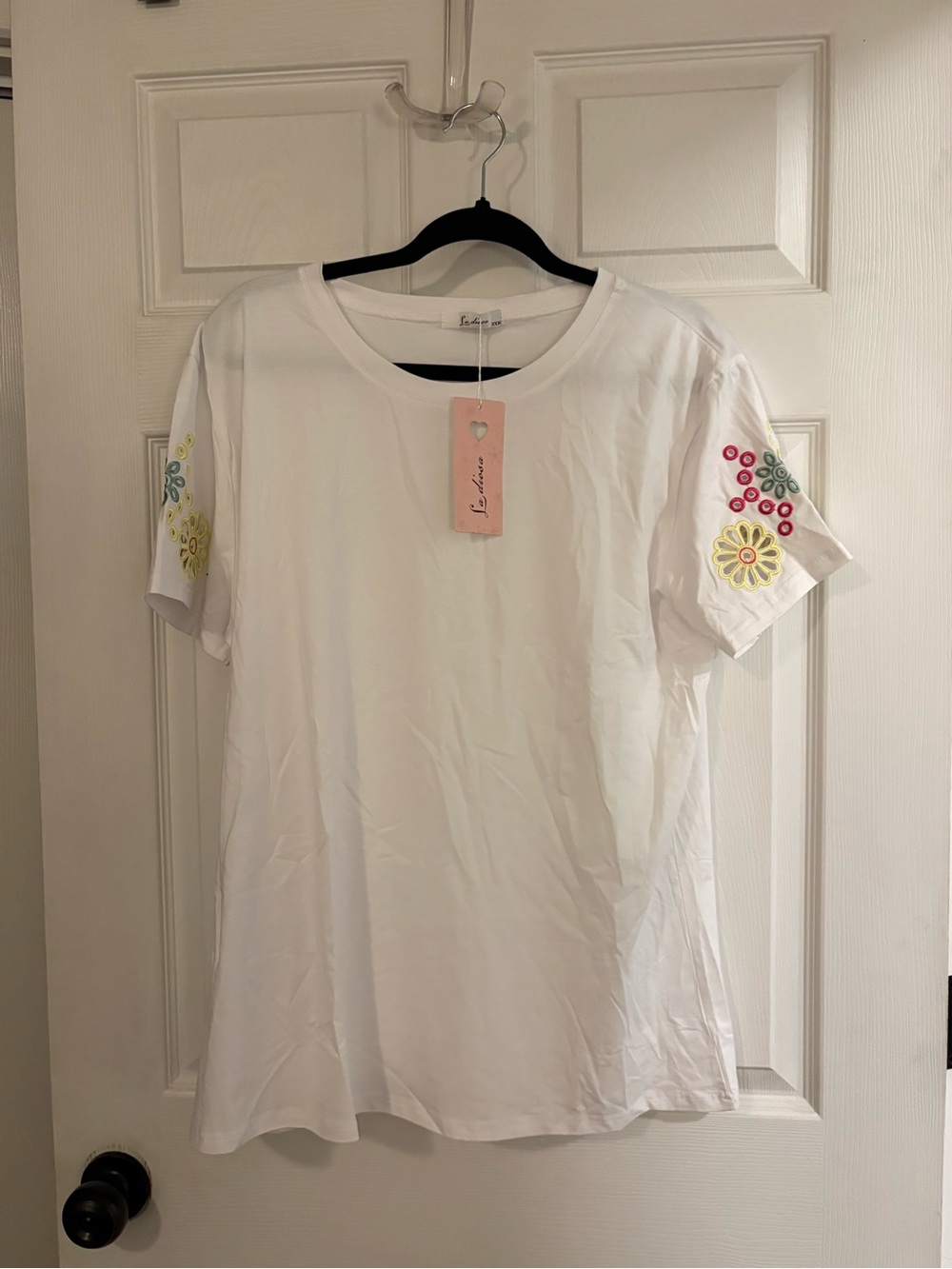 Embroidered Daisy Sleeve White Tee